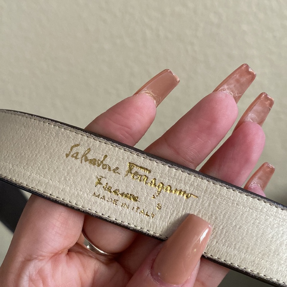Salvatore Ferragamo women’s belt - Picture 8 of 10